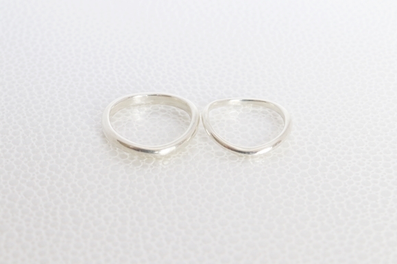 結婚指輪　ウェーブリング